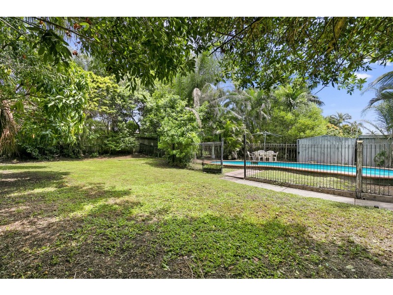 273 Boat Harbour Drive, Scarness QLD 4655