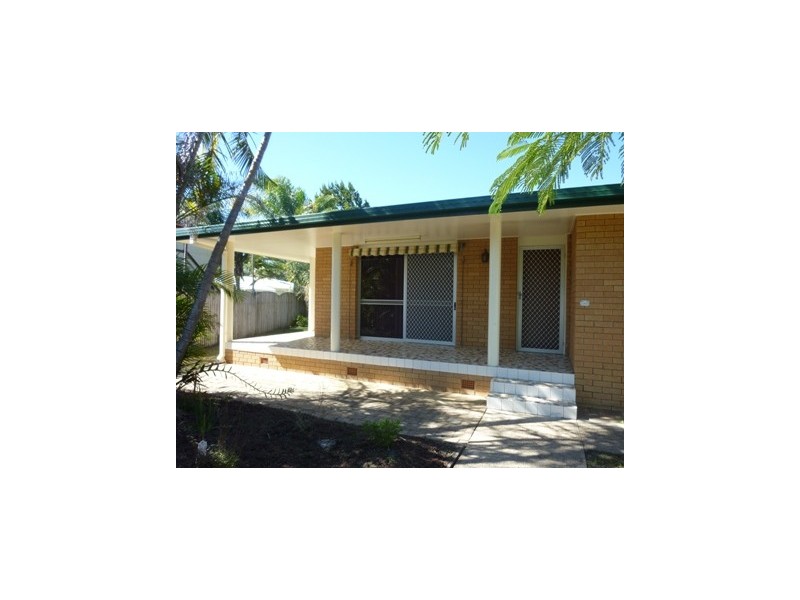 14 ROBERT STREET, Torquay QLD 4655
