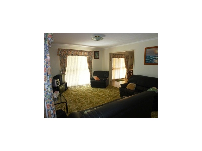 14 ROBERT STREET, Torquay QLD 4655