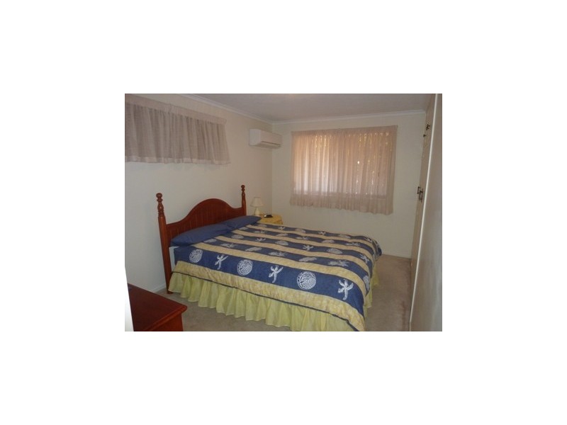 14 ROBERT STREET, Torquay QLD 4655