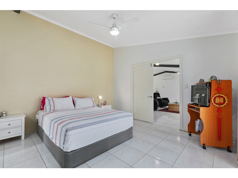 2 Caroline Court, Burrum River QLD 4659