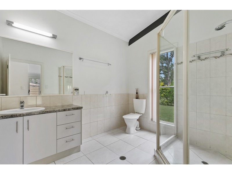 2 Caroline Court, Burrum River QLD 4659