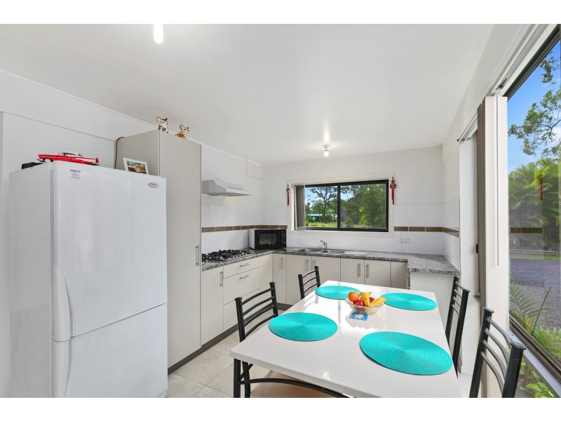 2 Caroline Court, Burrum River QLD 4659