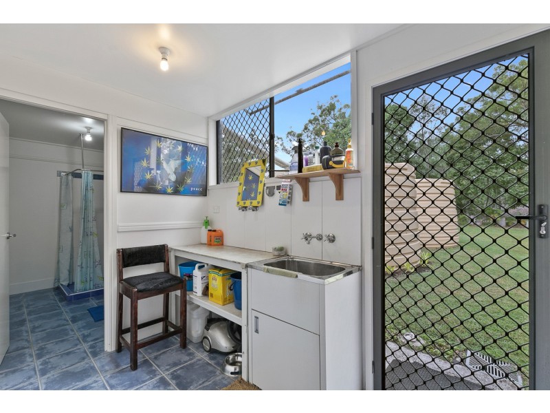 2 Caroline Court, Burrum River QLD 4659