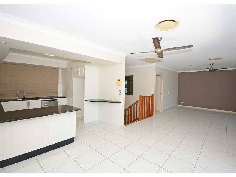 3/580 Esplanade, Urangan QLD 4655