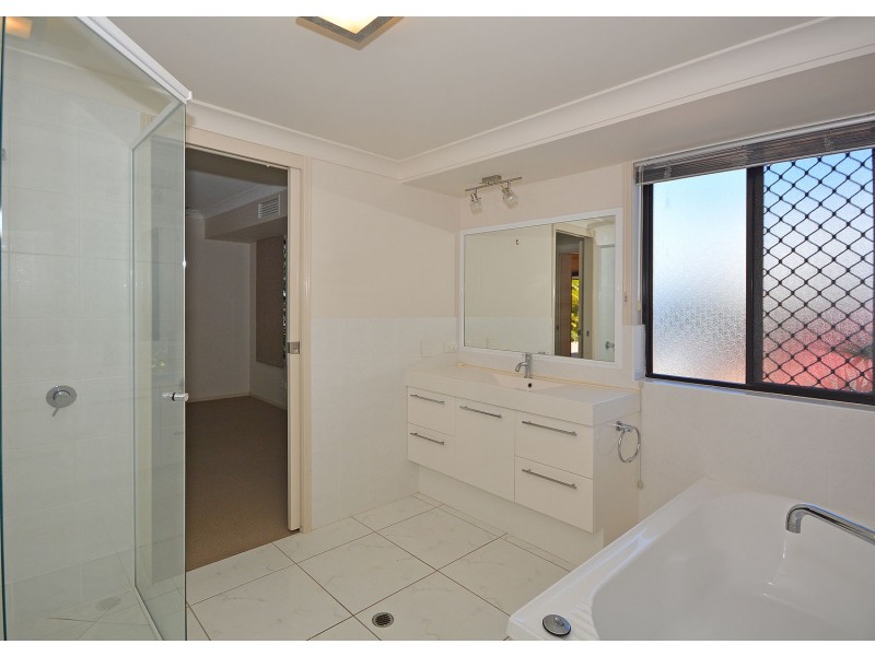3/580 Esplanade, Urangan QLD 4655