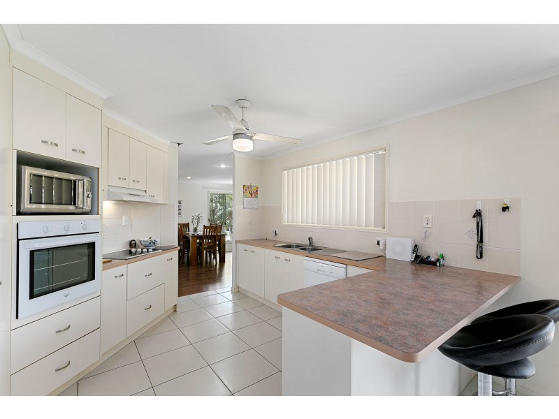 71 St Joseph Drive, Urraween QLD 4655