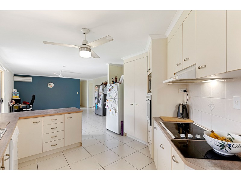 71 St Joseph Drive, Urraween QLD 4655