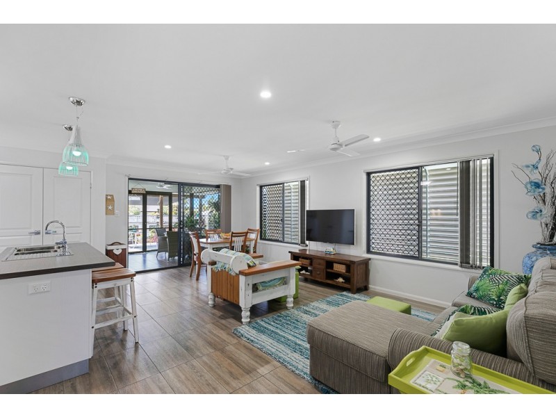 15 Cheellii Court, Burrum Heads QLD 4659