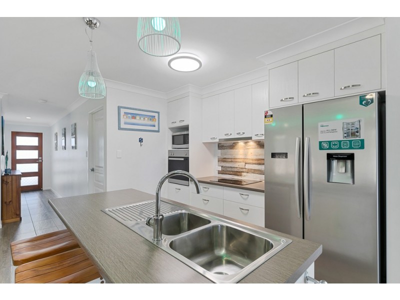 15 Cheellii Court, Burrum Heads QLD 4659