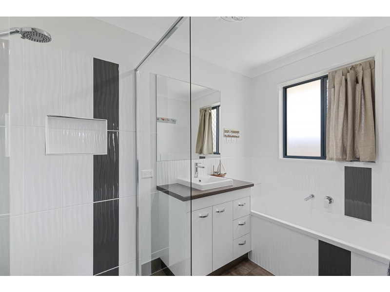 15 Cheellii Court, Burrum Heads QLD 4659