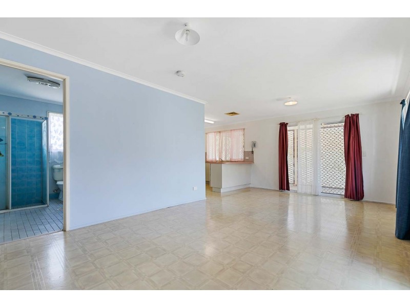8 Porter Street, Point Vernon QLD 4655