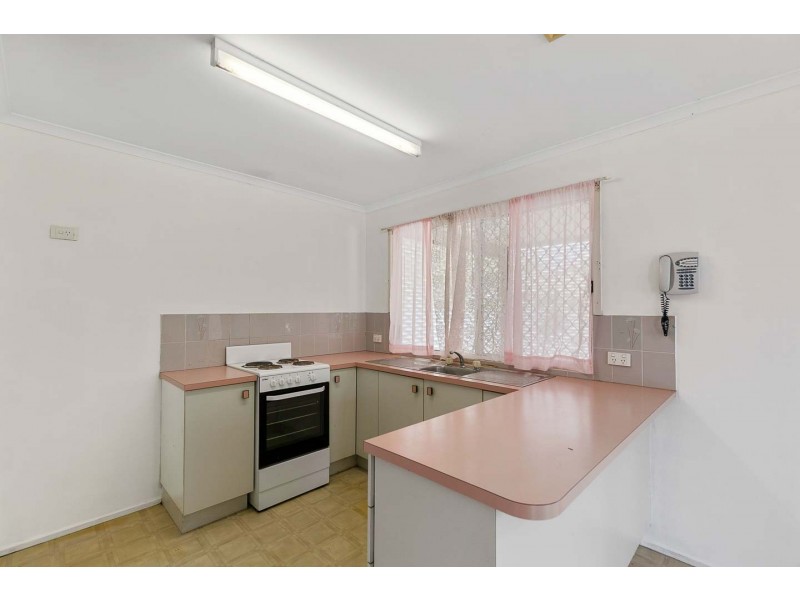 8 Porter Street, Point Vernon QLD 4655