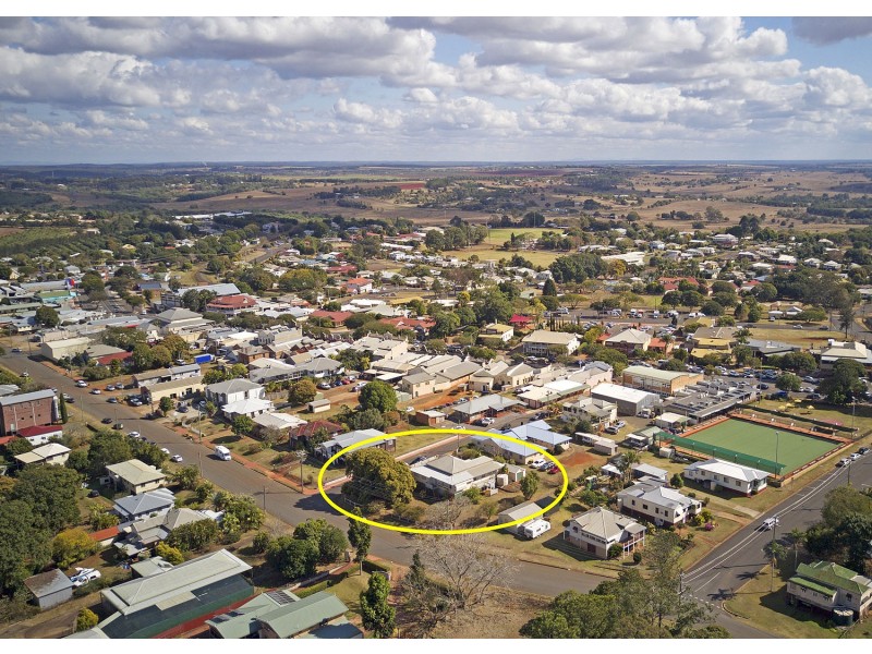 7 Macrossan Street, Childers QLD 4660