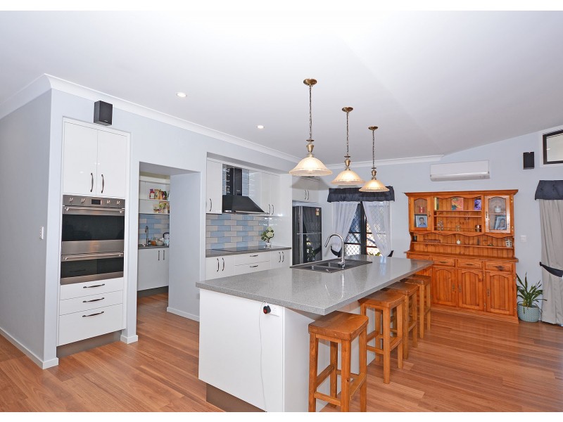 561 Dundowran Road, Dundowran QLD 4655