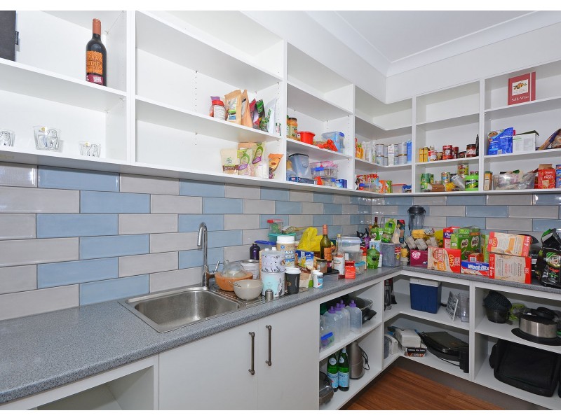 561 Dundowran Road, Dundowran QLD 4655