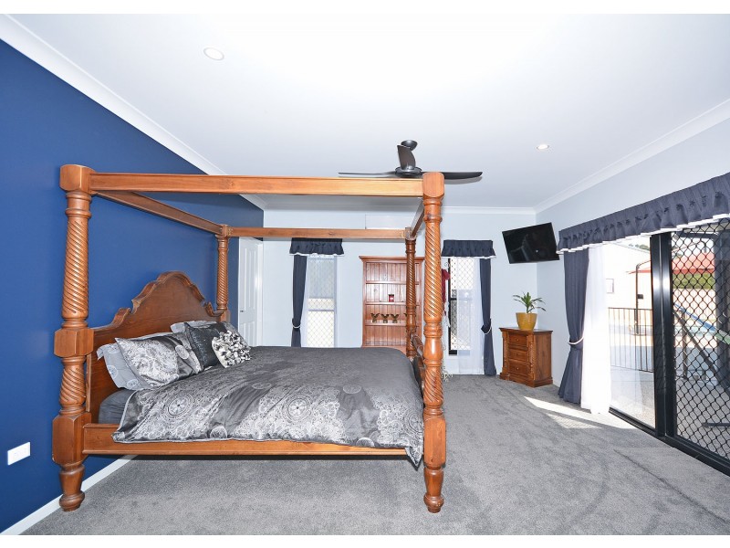 561 Dundowran Road, Dundowran QLD 4655