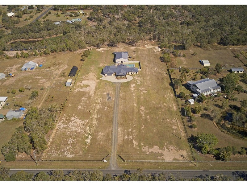 561 Dundowran Road, Dundowran QLD 4655