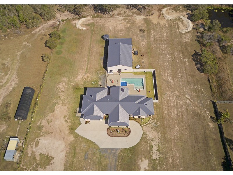 561 Dundowran Road, Dundowran QLD 4655