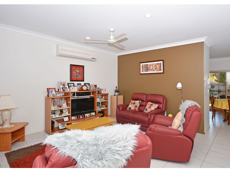 4/142-146 Elizabeth St, Urangan QLD 4655