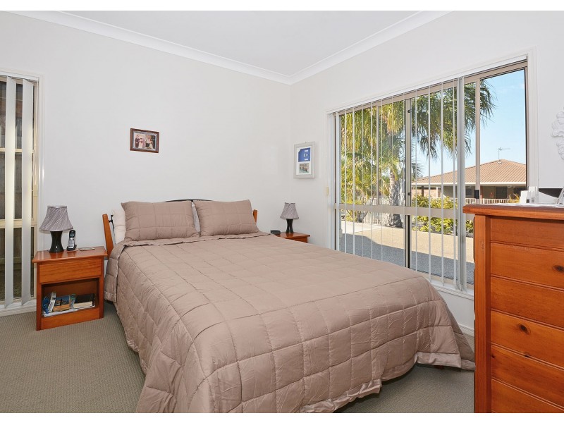4/142-146 Elizabeth St, Urangan QLD 4655