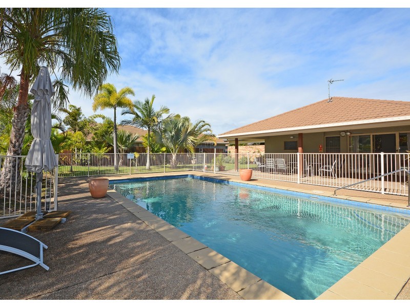 4/142-146 Elizabeth St, Urangan QLD 4655