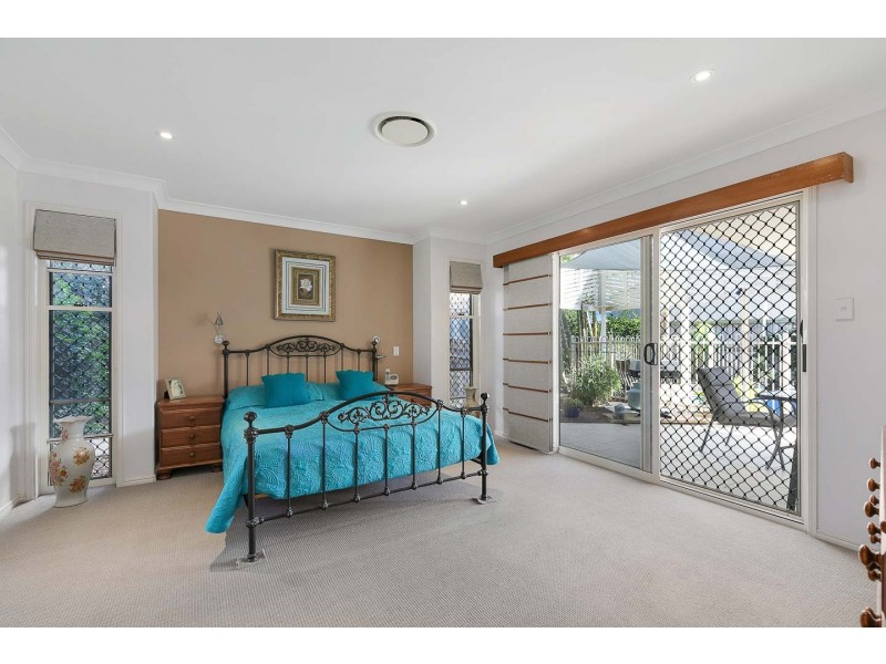 4 Louise Drive, Burrum Heads QLD 4659