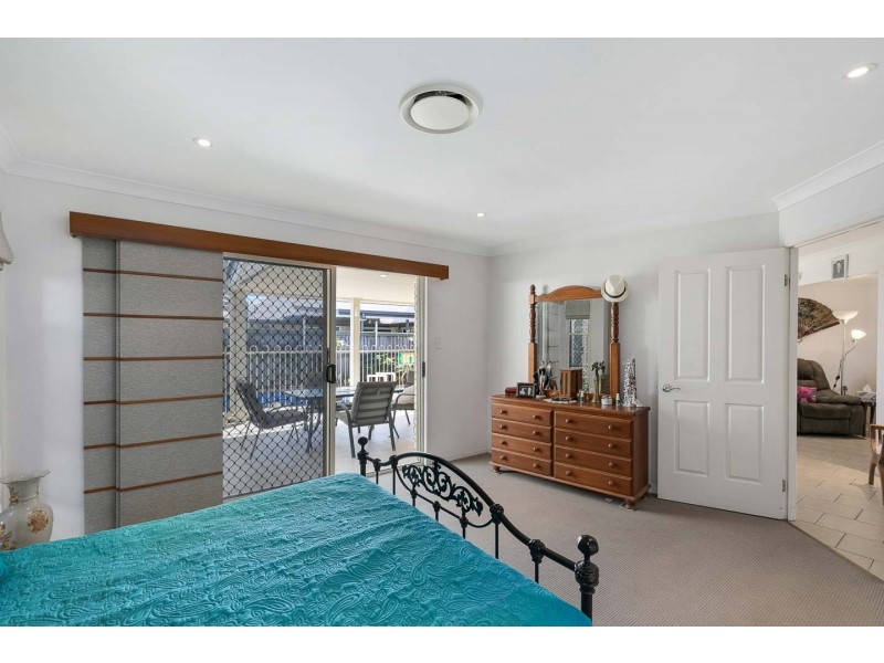 4 Louise Drive, Burrum Heads QLD 4659