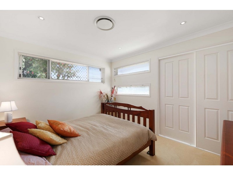 4 Louise Drive, Burrum Heads QLD 4659