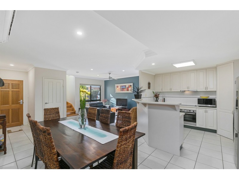 4/9 Freshwater Street, Scarness QLD 4655