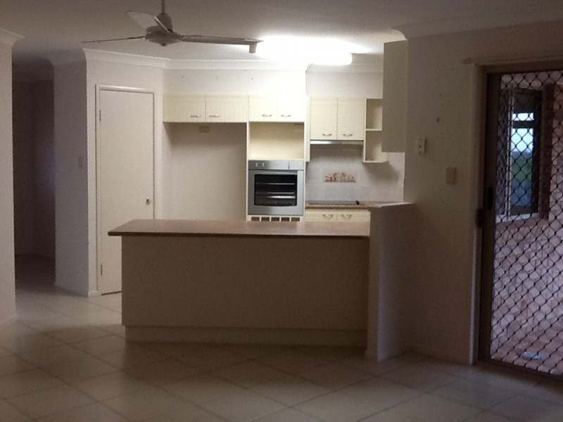 52 HAYDN DRIVE, Kawungan QLD 4655