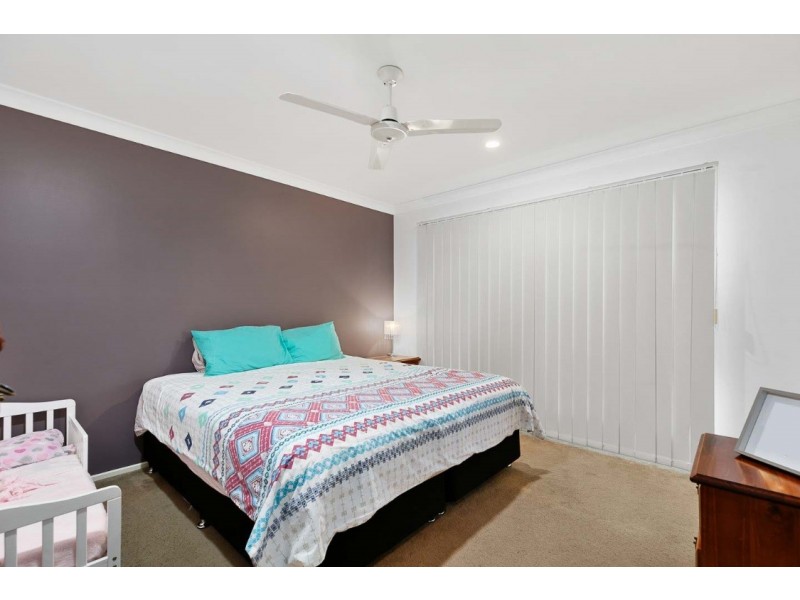 34 Endeavour Way, Eli Waters QLD 4655