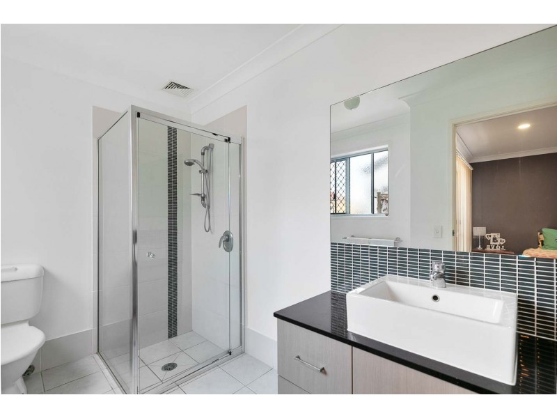 34 Endeavour Way, Eli Waters QLD 4655