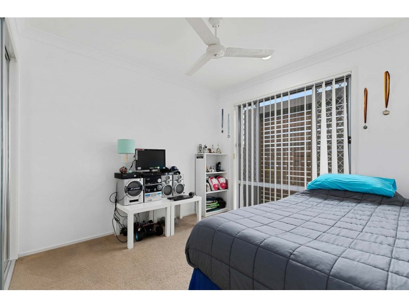 34 Endeavour Way, Eli Waters QLD 4655