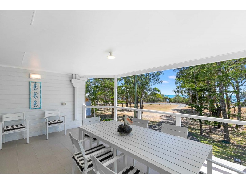 11 Esplanade, Point Vernon QLD 4655