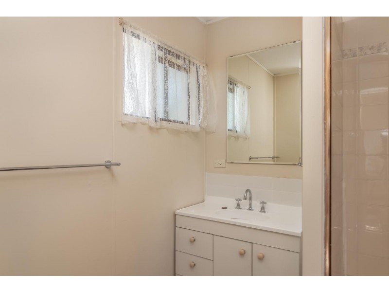 12 West Street, Torquay QLD 4655