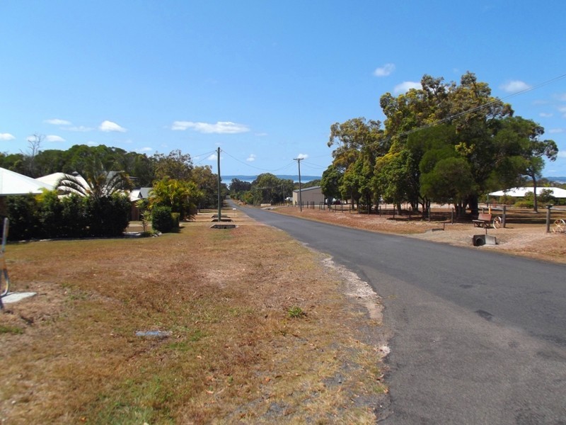 34 Pacific Drive, Booral QLD 4655