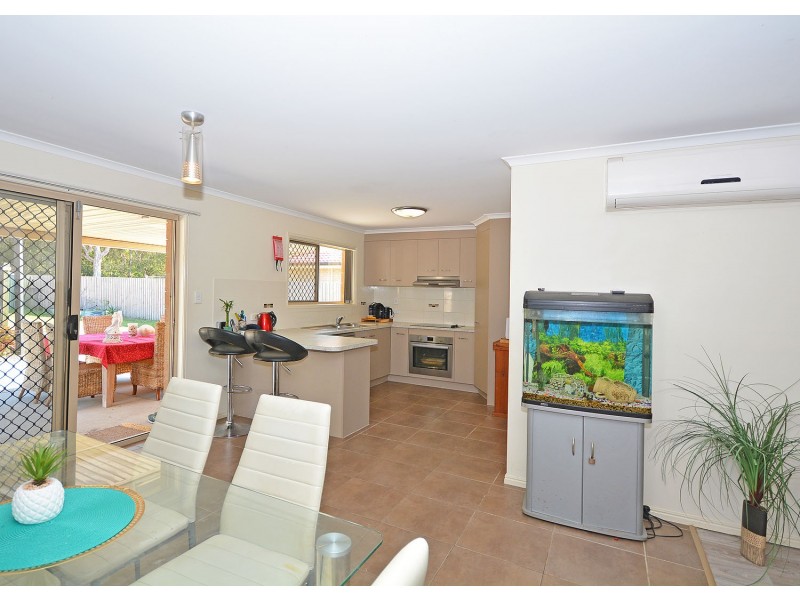 31 Sunny Way, Toogoom QLD 4655