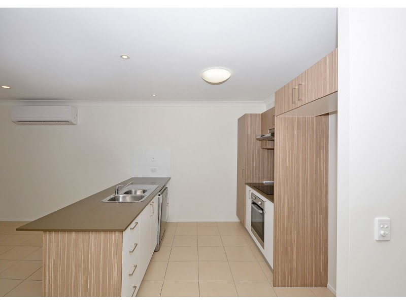 164/230 Pulgul Street, Urangan QLD 4655