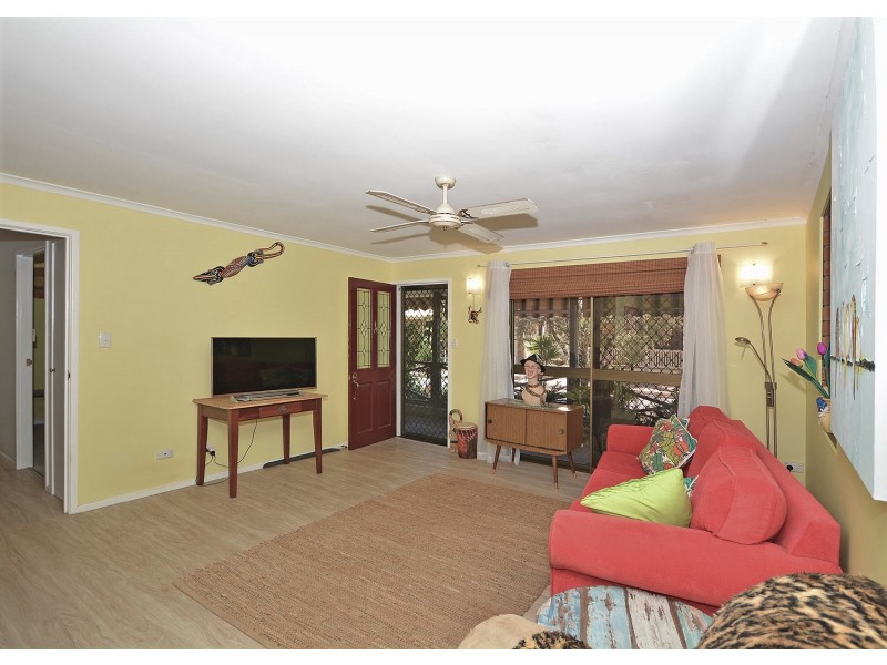 9/415-417 Boat Harbour Drive, Torquay QLD 4655