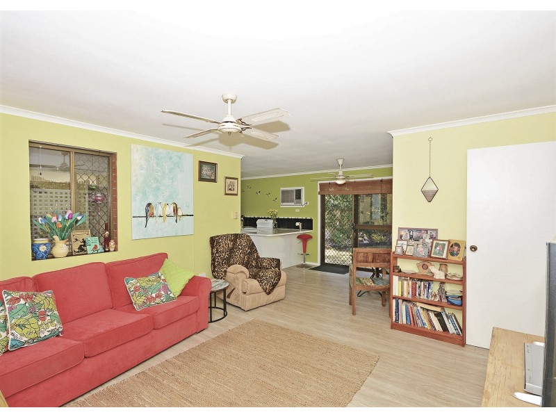 9/415-417 Boat Harbour Drive, Torquay QLD 4655