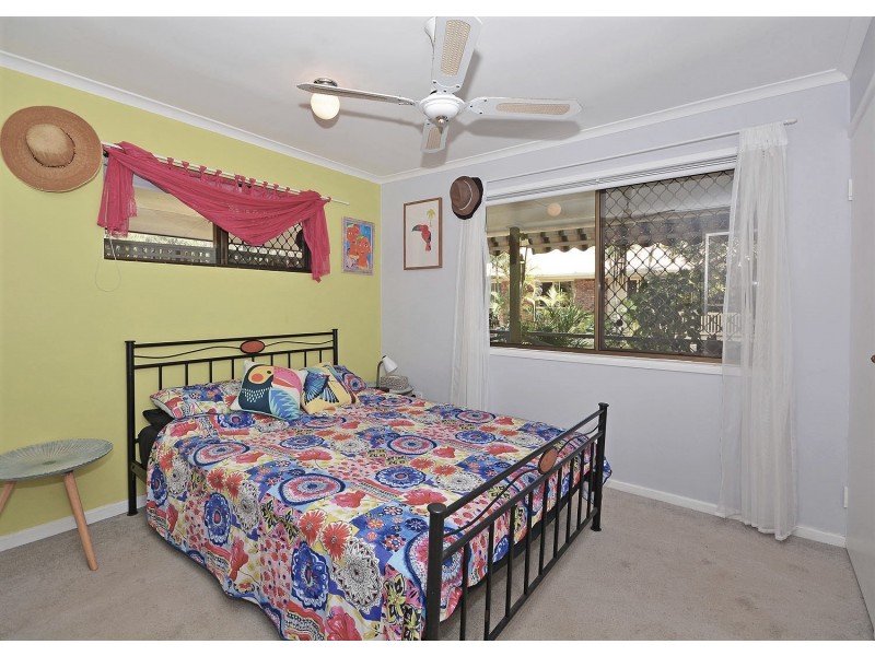 9/415-417 Boat Harbour Drive, Torquay QLD 4655