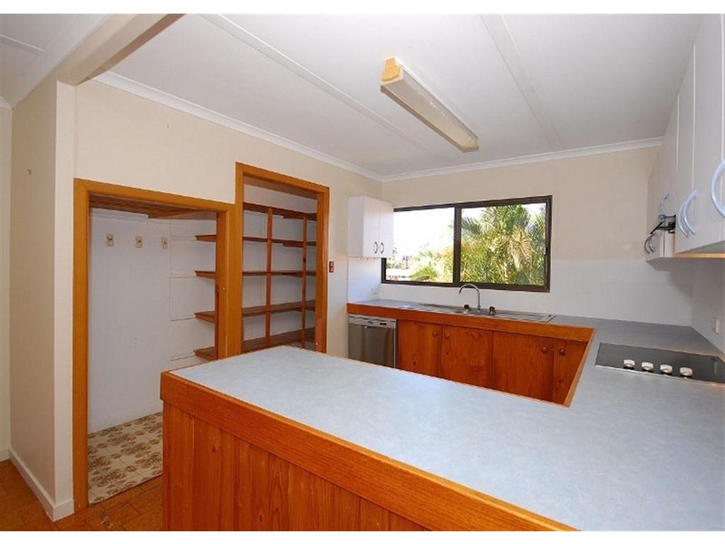 15 FLINDERS, Point Vernon QLD 4655