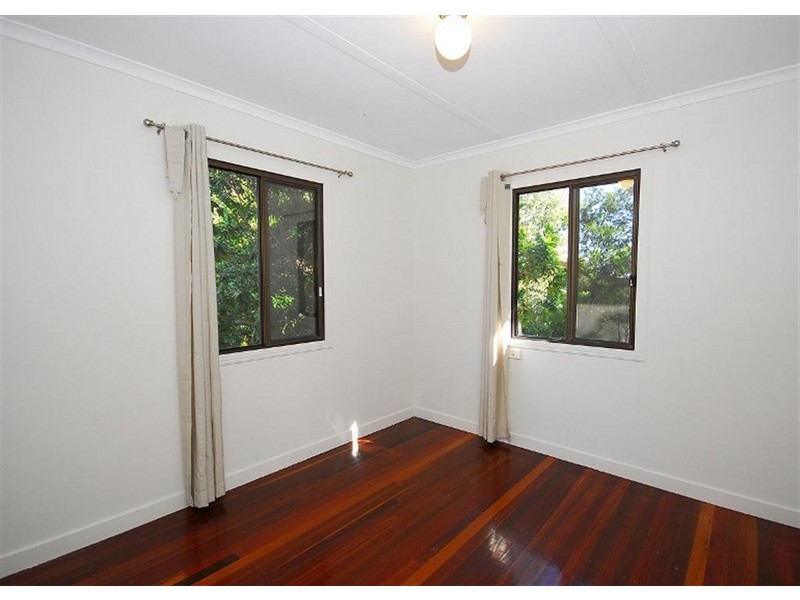 15 FLINDERS, Point Vernon QLD 4655