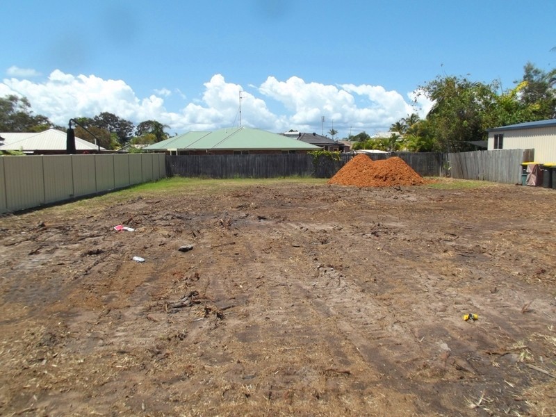 116 Limpus St, Urangan QLD 4655