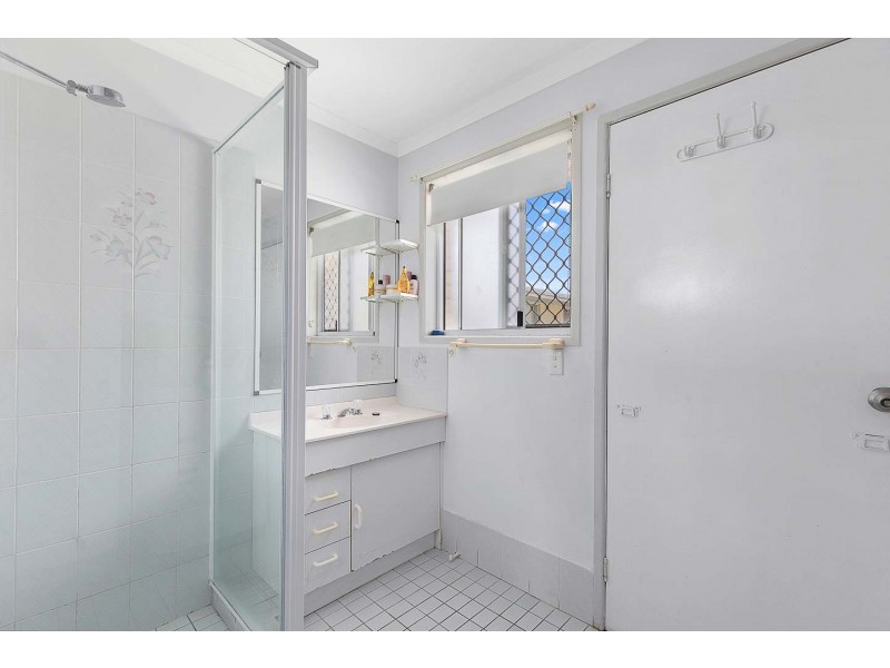 2/9 Wedge Street, Urraween QLD 4655