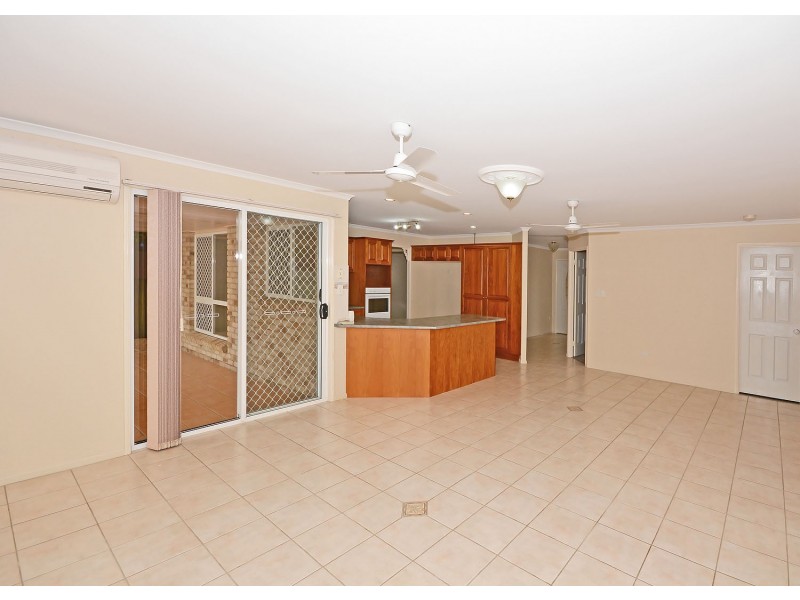 8 Durham Court, Kawungan QLD 4655