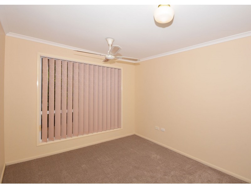 8 Durham Court, Kawungan QLD 4655