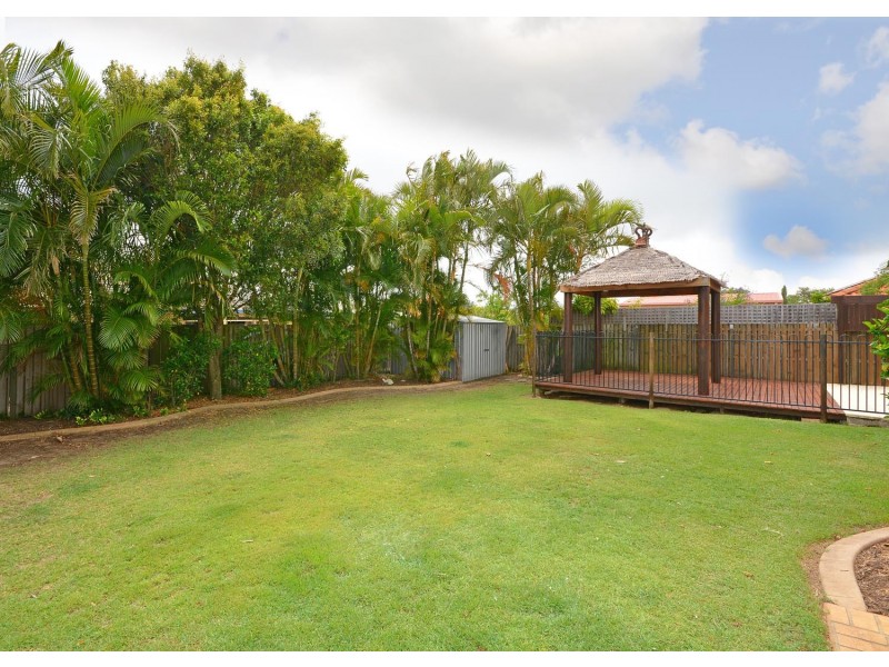 8 Durham Court, Kawungan QLD 4655