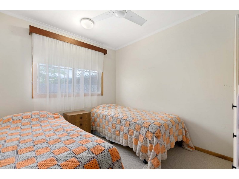 114 Long, Point Vernon QLD 4655